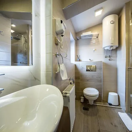Garni President De Luxe Hotel Kragujevac