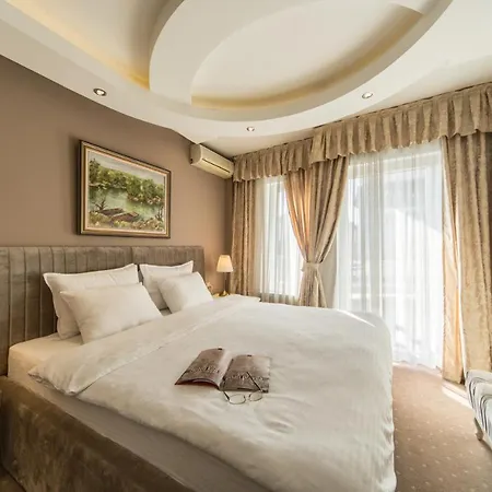 Hotel Garni President De Luxe