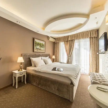 Hotel Garni President De Luxe