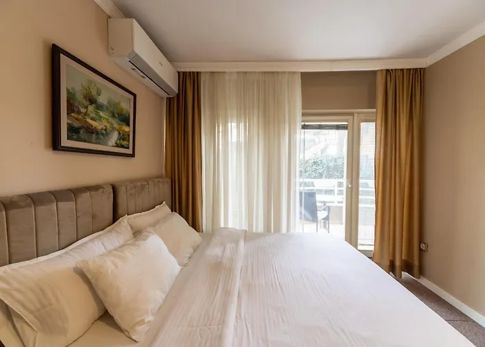 فندق Garni President De Luxe كراغوييفاك