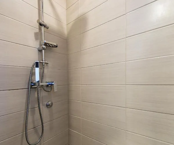 Garni President De Luxe كراغوييفاك